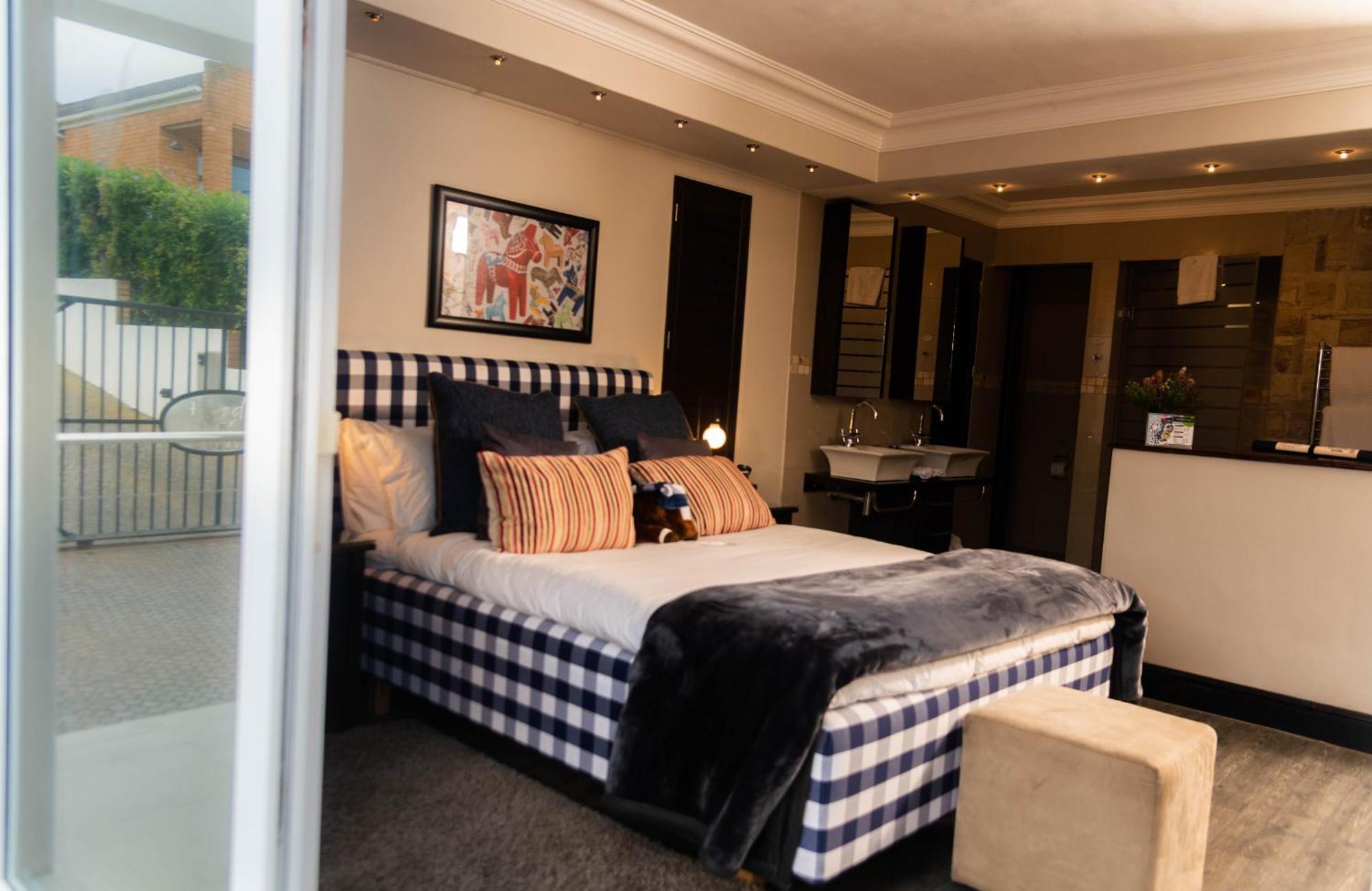 Head Over Hills Guest house 5*